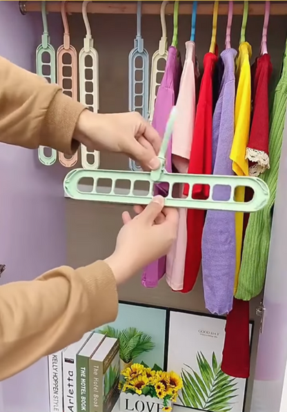 9-Hole Foldable Hanger
